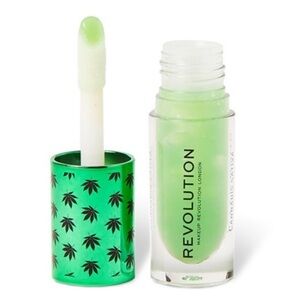 Revolution lip oil
